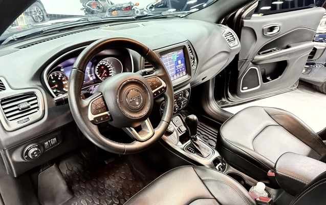 imagem-https://www.socarrao.com.br/sc-vehicle-images-prod/3501793/1787937178734-1_103430.jpg