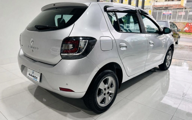 imagem-https://www.socarrao.com.br/sc-vehicle-images-prod/3501949/1787937577363-1235774.jpg
