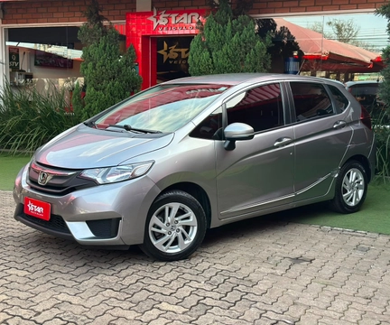 Honda Fit 2015 Cinza — foto 1 de 3