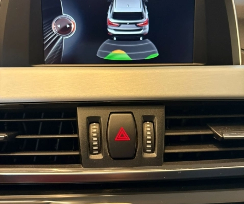 imagem-https://www.socarrao.com.br/sc-vehicle-images-prod/3502113/1787938920684-WBsAp2i5OpyIPKxcslN7iT3OUaUgvvvA.jpg