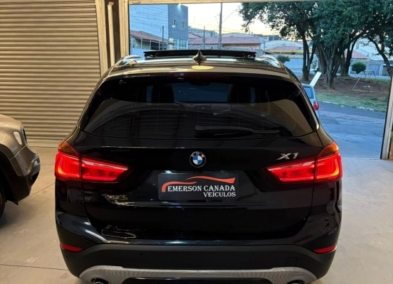 imagem-https://www.socarrao.com.br/sc-vehicle-images-prod/3502113/1787938920693-huwtf2xmKaIQD10LKleHkowIbSBPs2o8.jpg