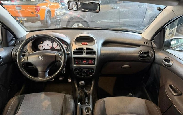 imagem-https://www.socarrao.com.br/sc-vehicle-images-prod/3502272/1789498888736-8416908_6_B_5757770a6f.jpeg