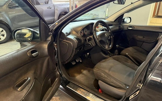 imagem-https://www.socarrao.com.br/sc-vehicle-images-prod/3502272/1789498888746-8416908_10_B_085453f8cf.jpeg