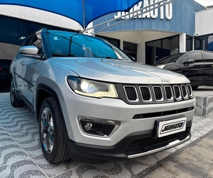 Jeep Compass 2017 Prata — foto 1 de 3