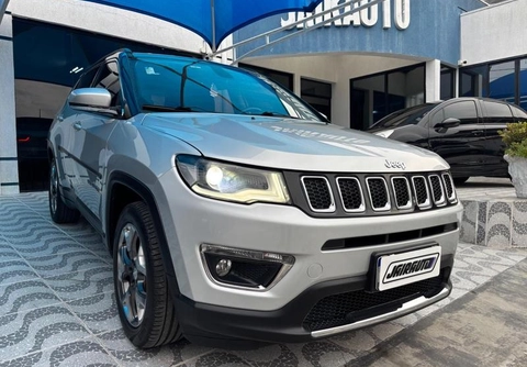 Jeep Compass 2017 Prata — foto 1 de 3