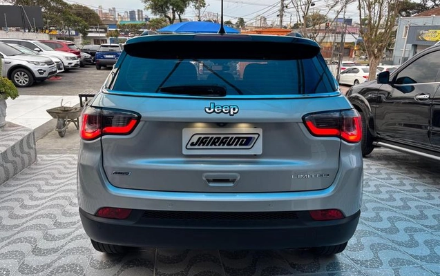 imagem-https://www.socarrao.com.br/sc-vehicle-images-prod/3502508/1789401523940-8410881_5_B_496d0d2980.jpeg