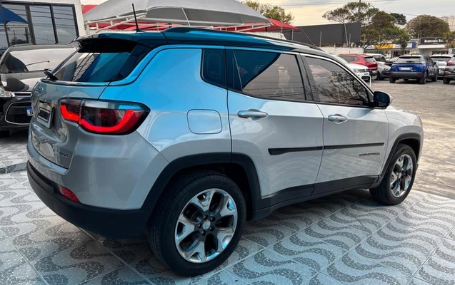 imagem-https://www.socarrao.com.br/sc-vehicle-images-prod/3502508/1789401523942-8410881_6_B_08cc991b98.jpeg