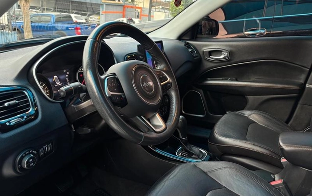 imagem-https://www.socarrao.com.br/sc-vehicle-images-prod/3502508/1789401523953-8410881_7_B_774efff56c.jpeg
