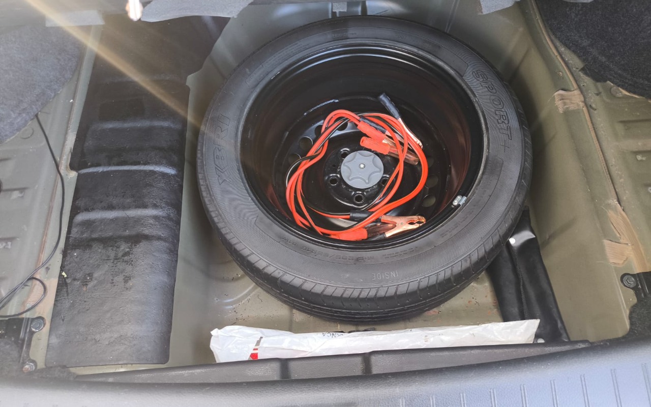 imagem-https://www.socarrao.com.br/sc-vehicle-images-prod/3502513/1787939960528-MjNjMjE4MDctODEzYi00ZWFjLTgzZTYtYjRlM2Q4YjI0YmM5LmpwZw.jpg