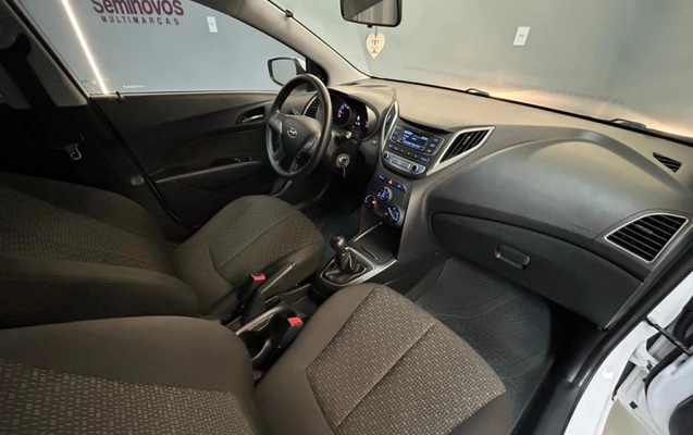imagem-https://www.socarrao.com.br/sc-vehicle-images-prod/3502639/1787940740165-9_031139.jpg