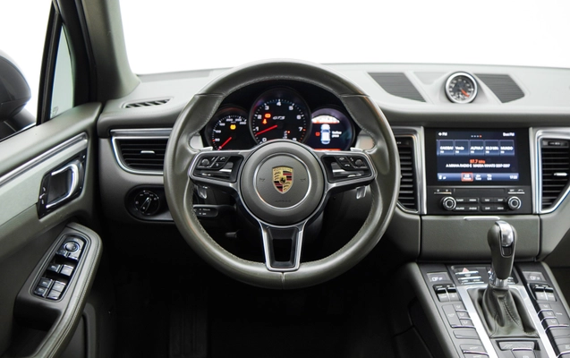 imagem-https://www.socarrao.com.br/sc-vehicle-images-prod/3502662/1787941000245-d472a153-c425-4bc3-b365-8a685257abdc.jpg