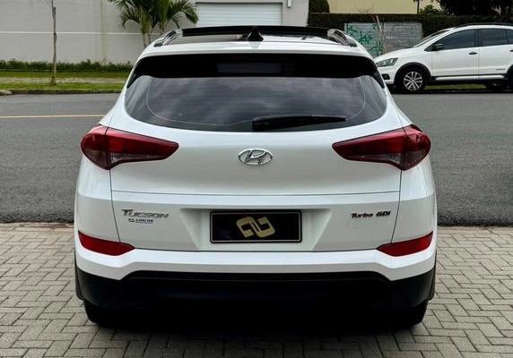 imagem-https://www.socarrao.com.br/sc-vehicle-images-prod/3502673/1787943189733-8406689_6_B_344c04e841.jpeg