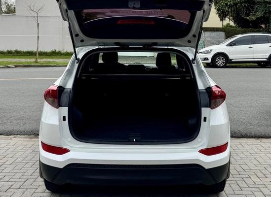 imagem-https://www.socarrao.com.br/sc-vehicle-images-prod/3502673/1787943189735-8406689_7_B_bd0f23b6d6.jpeg