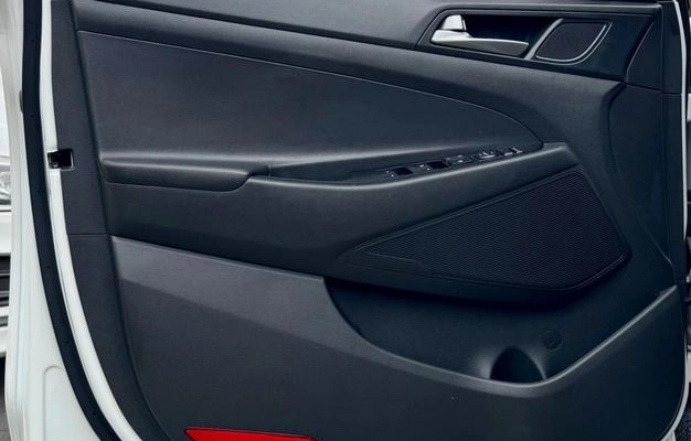 imagem-https://www.socarrao.com.br/sc-vehicle-images-prod/3502673/1787943189751-8406689_28_B_635150657c.jpeg