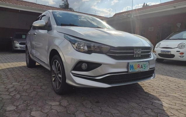 imagem-https://www.socarrao.com.br/sc-vehicle-images-prod/3502759/1789393208423-8427068_12_B_5511bd2fe6.jpeg