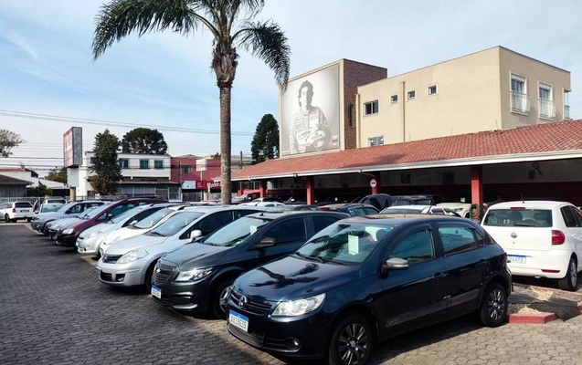 imagem-https://www.socarrao.com.br/sc-vehicle-images-prod/3502759/1789393208427-8427068_15_B_9eb53ac2be.jpeg