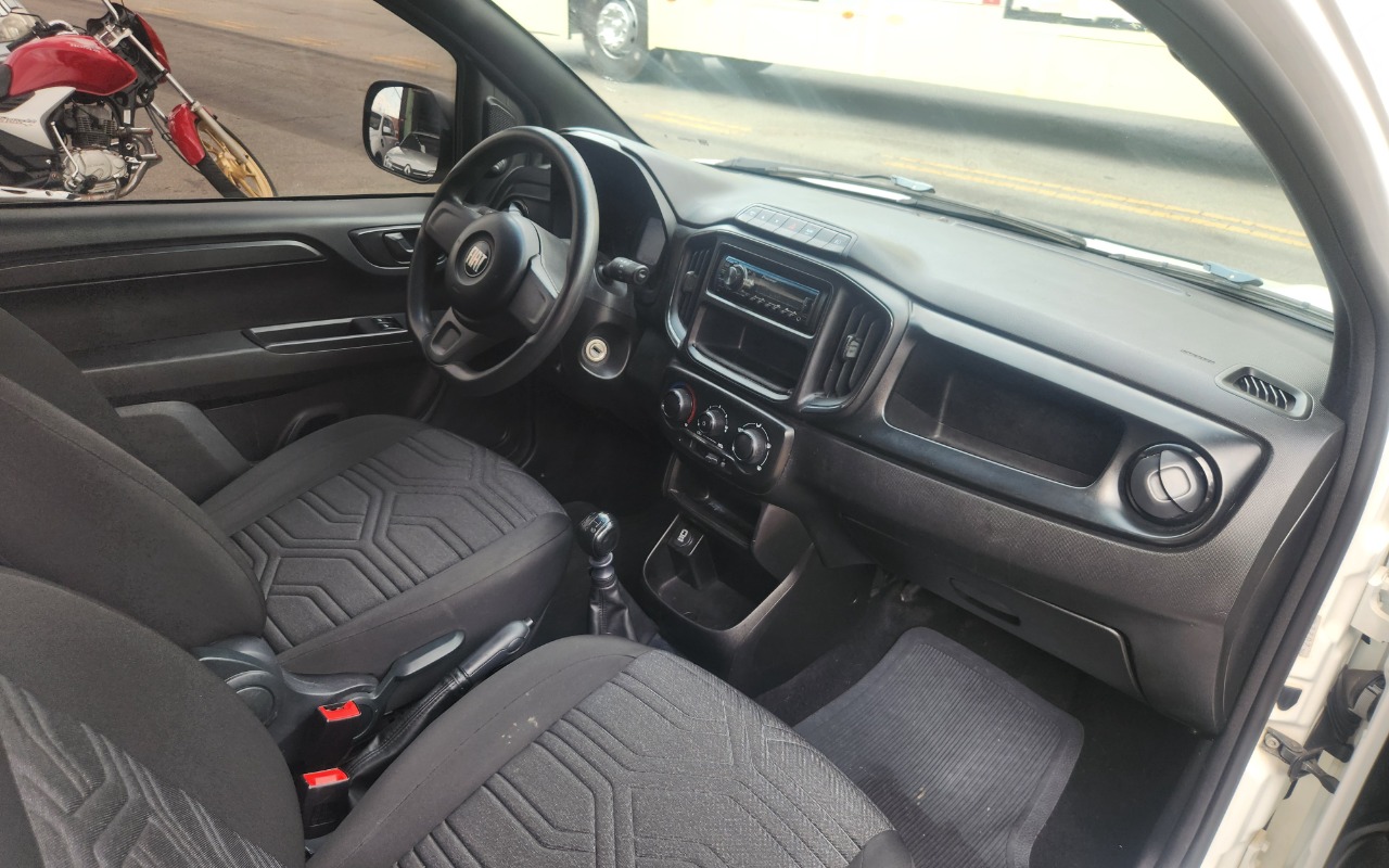 imagem-https://www.socarrao.com.br/sc-vehicle-images-prod/3503072/1787942513302-MjAyNjA4MjhfMTUyNzE2LmpwZw.jpg