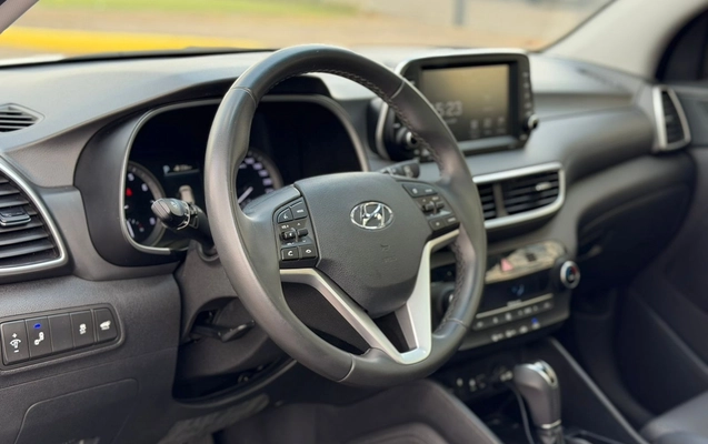 imagem-https://www.socarrao.com.br/sc-vehicle-images-prod/3503154/1787942599526-7074a28e-e9bb-45db-beaa-cc6d60df45b0.jpg