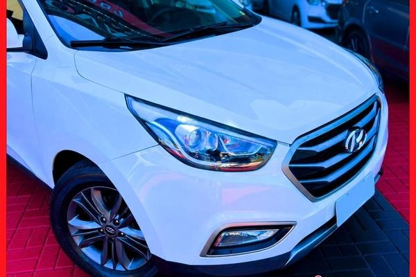 imagem-https://www.socarrao.com.br/sc-vehicle-images-prod/3503343/1787942946449-8360389_2_B_18a54aa547.jpg