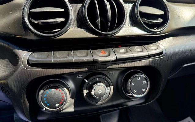 imagem-https://www.socarrao.com.br/sc-vehicle-images-prod/3503379/1789065574772-8203003_7_B_aa73dcebb4.jpeg