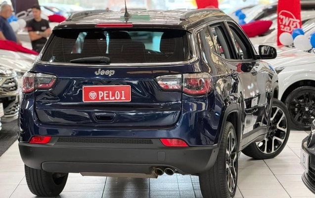 imagem-https://www.socarrao.com.br/sc-vehicle-images-prod/3503435/1789486162729-8424233_16_B_0365cf4a55.jpeg