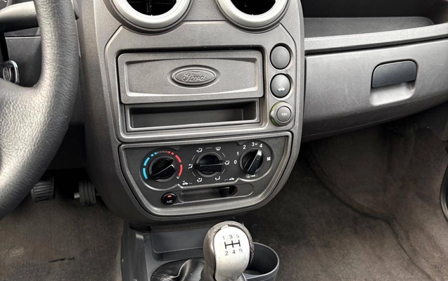 imagem-https://www.socarrao.com.br/sc-vehicle-images-prod/3503438/1787943284006-ed5d04a9d9da47f58b08bb13a88f071e_1787942096430.jpg