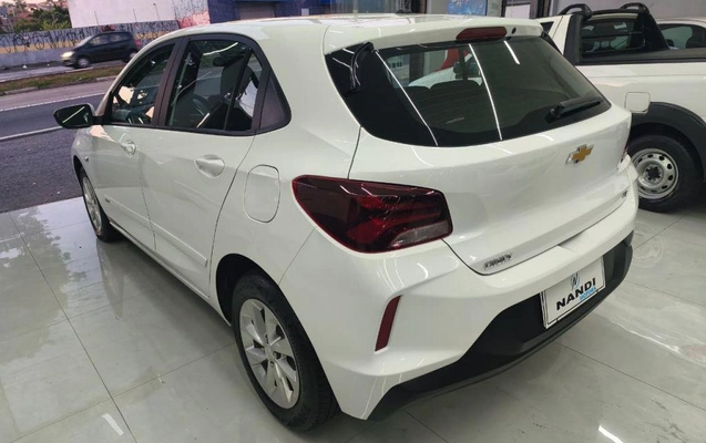 imagem-https://www.socarrao.com.br/sc-vehicle-images-prod/3503447/1787943325429-1220350.jpg