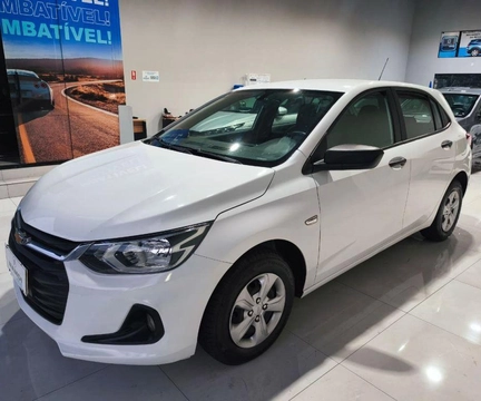 Chevrolet Onix 2024 Branco — foto 1 de 3