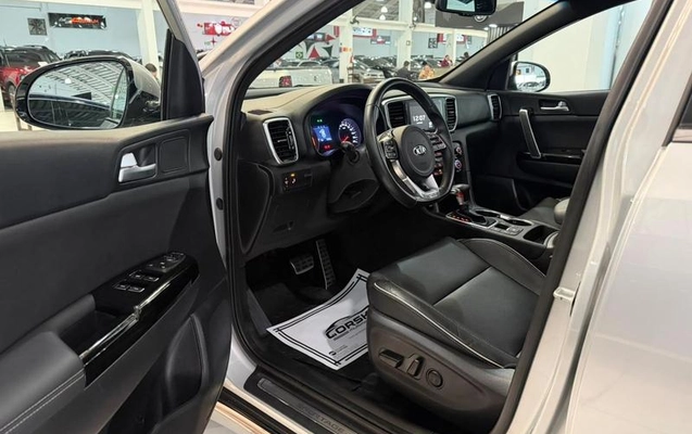 imagem-https://www.socarrao.com.br/sc-vehicle-images-prod/3503486/1789227674908-8424134_13_B_529ce1c700.jpeg