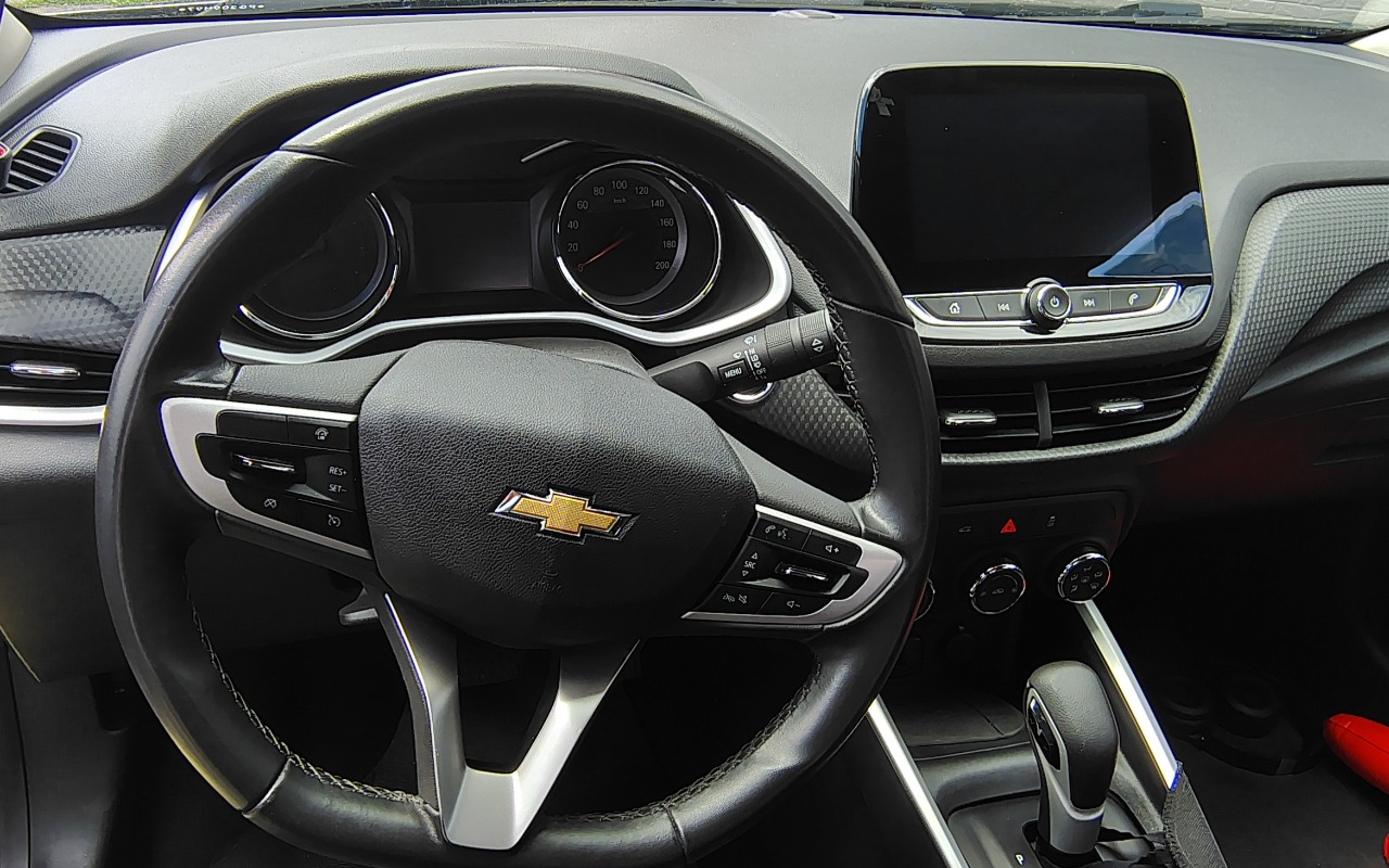 Chevrolet Onix 2023 Prata — foto 1 de 3