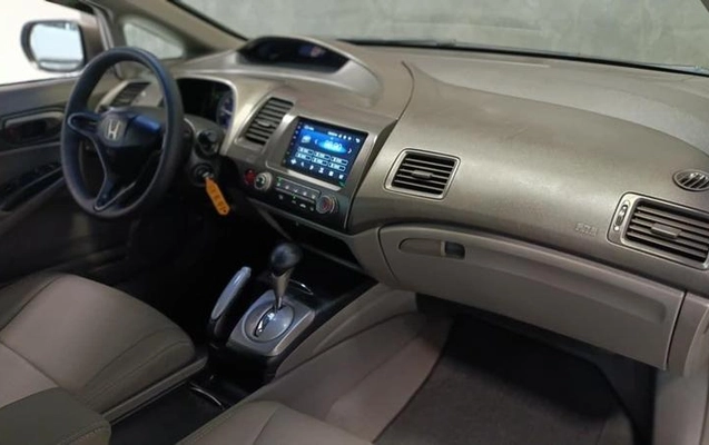 imagem-https://www.socarrao.com.br/sc-vehicle-images-prod/3503898/1789253970502-8078786_4_B_219c73f3c3.jpeg