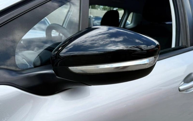 imagem-https://www.socarrao.com.br/sc-vehicle-images-prod/3503900/1789664488314-8425987_0_B_63d9d22424.jpeg