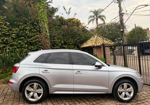 Audi Q5 2018 Prata — foto 1 de 3