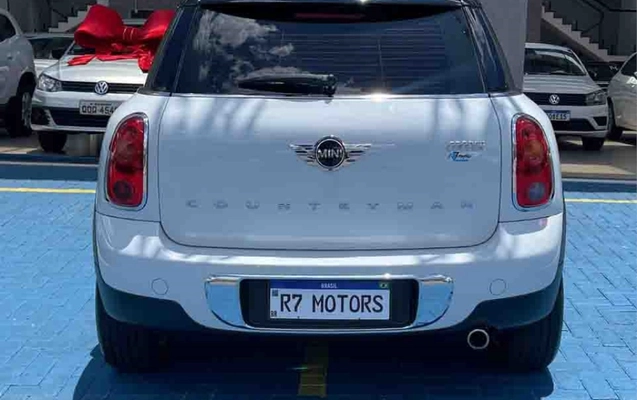 imagem-https://www.socarrao.com.br/sc-vehicle-images-prod/3503907/1787944485724-16_040711.jpg