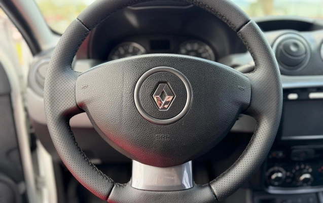 imagem-https://www.socarrao.com.br/sc-vehicle-images-prod/3503924/1787944612057-14c6b47a-ccc7-4090-9152-1fe748b4a1a4.jpg
