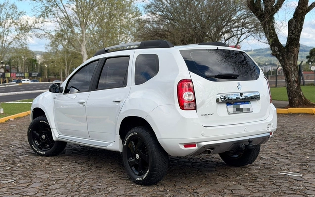 imagem-https://www.socarrao.com.br/sc-vehicle-images-prod/3503924/1787944612064-b11d7cc2-e81d-4d43-9ef3-868b9dbe0c97.jpg