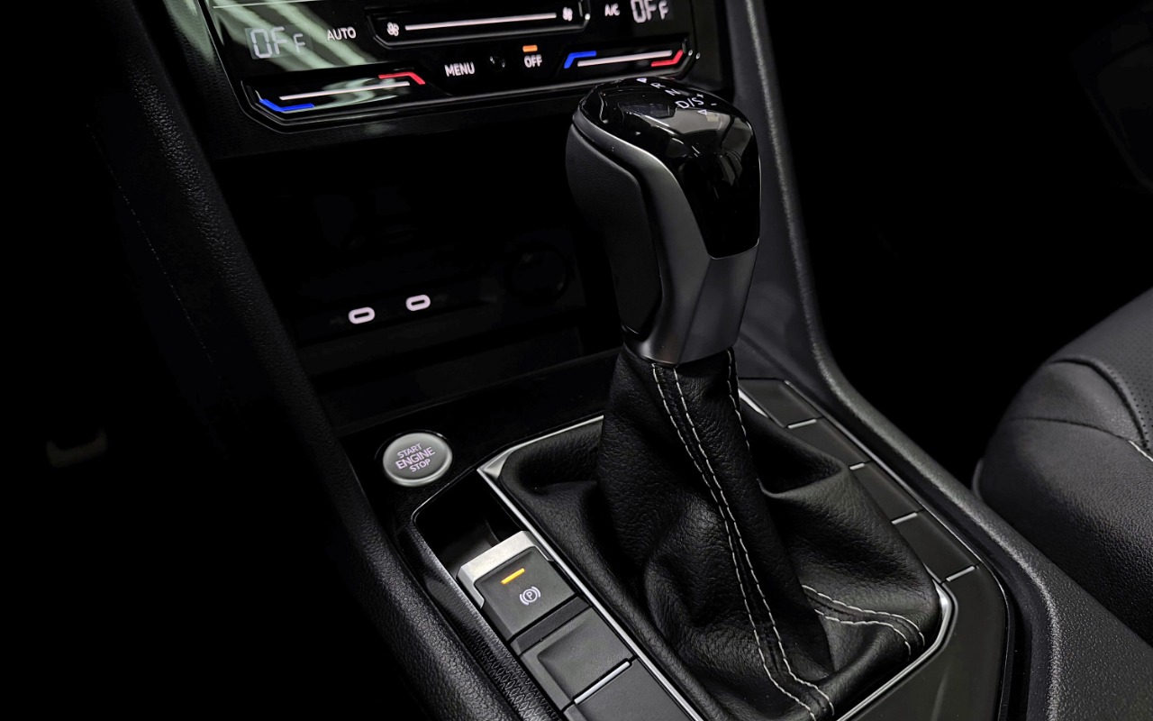 imagem-https://www.socarrao.com.br/sc-vehicle-images-prod/3504054/1787944835219-aW1hZ2UwMDAyNS5qcGc.jpg