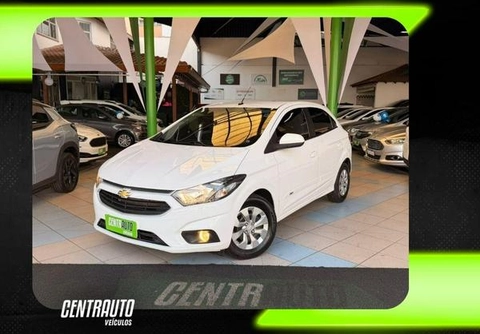 Chevrolet Onix 2017 Branco — foto 1 de 3