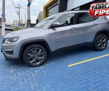 Jeep Compass 2021 Prata — foto 1 de 3