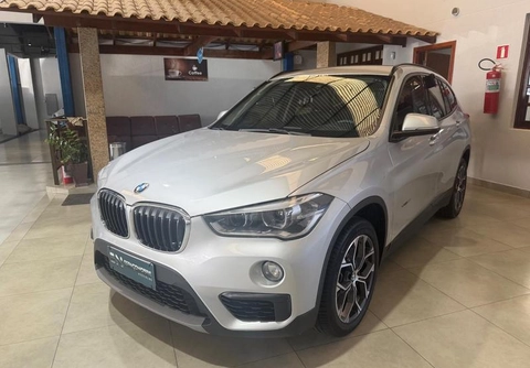 Bmw X1 2018 Prata — foto 1 de 3