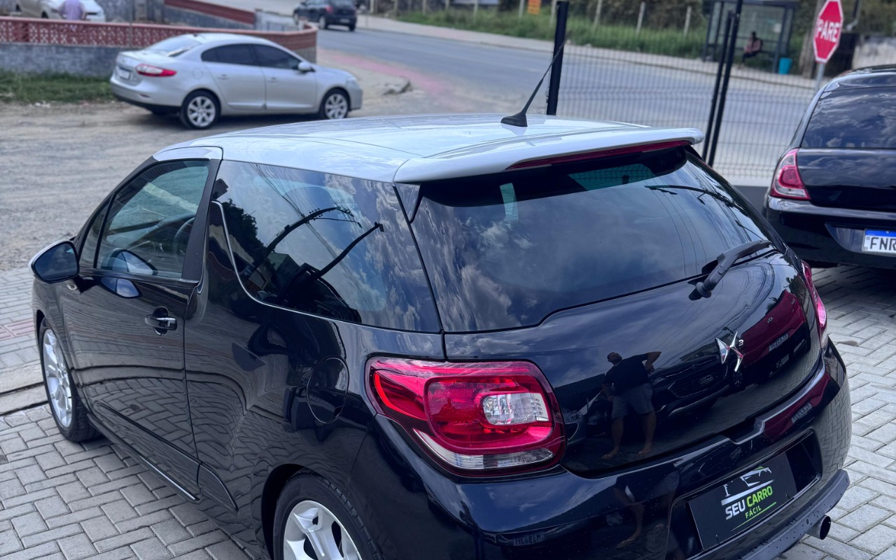 imagem-https://www.socarrao.com.br/sc-vehicle-images-prod/3504223/1787945244564-SU1HLTIwMjYwODI4LVdBMDIyNC5qcGc.jpg