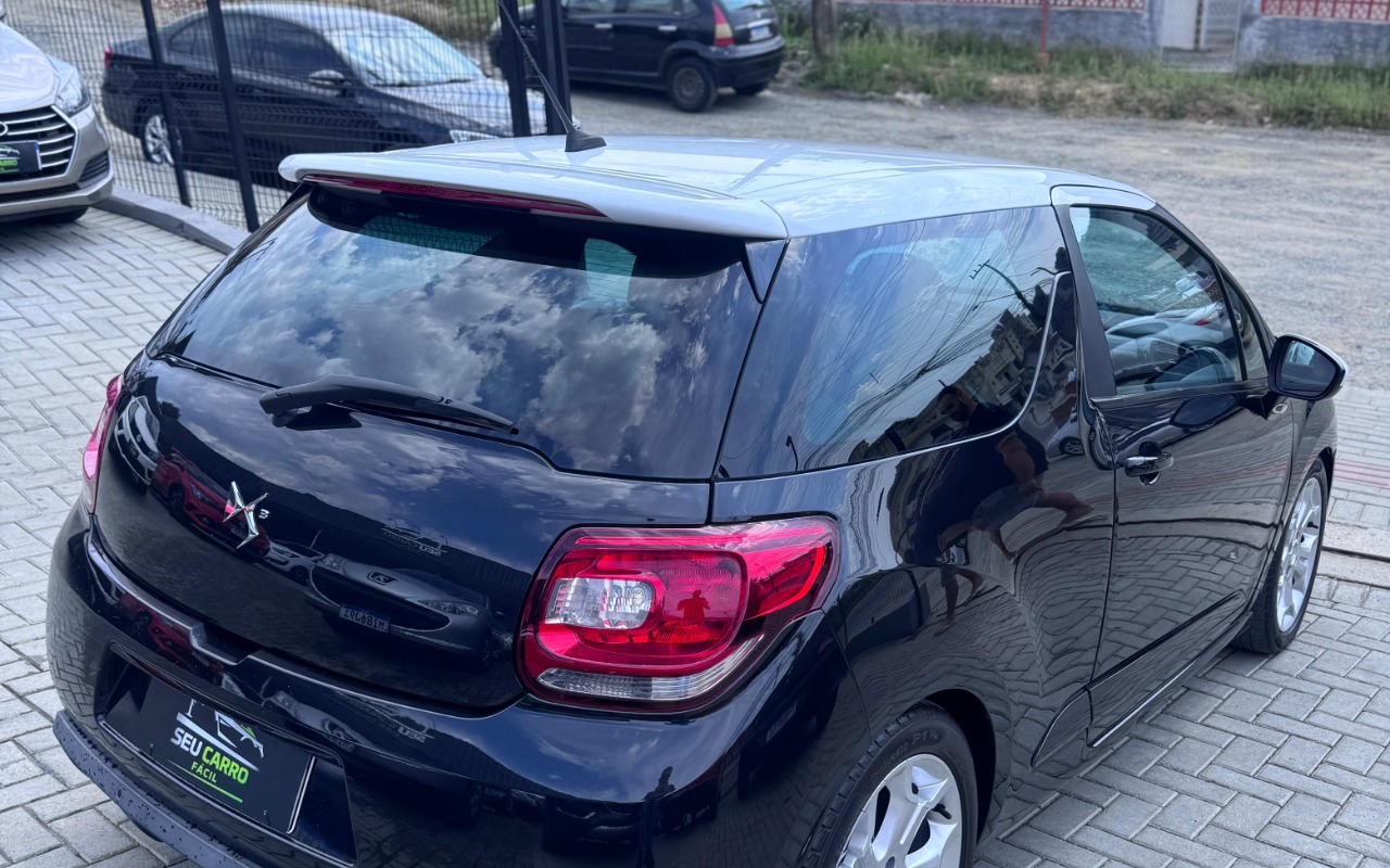 imagem-https://www.socarrao.com.br/sc-vehicle-images-prod/3504223/1787945244825-SU1HLTIwMjYwODI4LVdBMDIyMy5qcGc.jpg