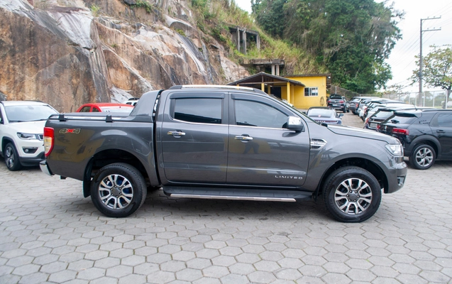 imagem-https://www.socarrao.com.br/sc-vehicle-images-prod/3504243/1787945702424-aa75e18d04264ad49e4137568f7e0ed2_1787945569280.jpg