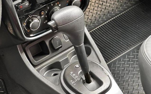 imagem-https://www.socarrao.com.br/sc-vehicle-images-prod/3504246/1789395252122-8413177_13_B_ec194c1fd1.jpeg