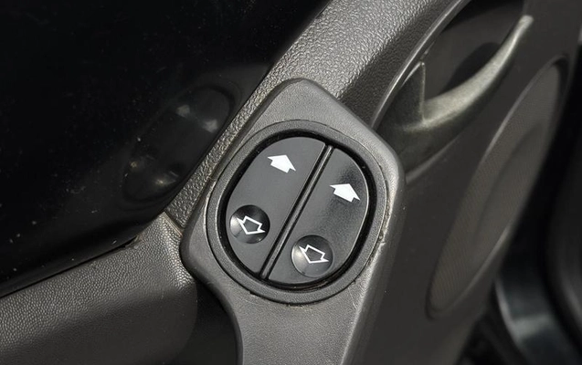 imagem-https://www.socarrao.com.br/sc-vehicle-images-prod/3504412/1789175180703-8183064_6_B_cc380d8260.jpeg