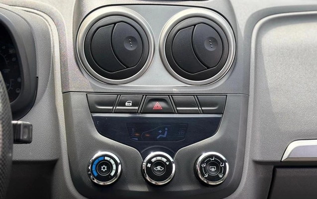 imagem-https://www.socarrao.com.br/sc-vehicle-images-prod/3504663/1790197491140-8346668_4_B_90b0ce607c.jpeg