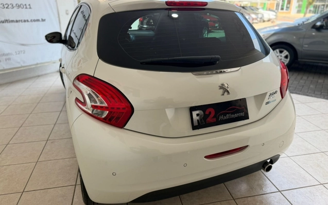 imagem-https://www.socarrao.com.br/sc-vehicle-images-prod/3504763/1787946401187-phfTfRQrkfnsV2A2KqdniIIJF2U9WB86.jpg