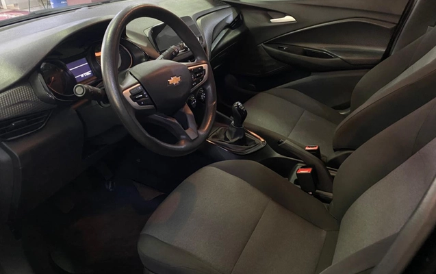 imagem-https://www.socarrao.com.br/sc-vehicle-images-prod/3504883/1788467642394-vehicle_image_1787946444_62b850f391ea9eda79aaf9364a78d5e1.jpeg