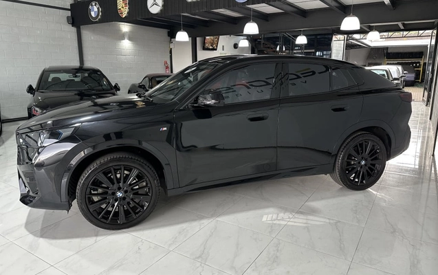 imagem-https://www.socarrao.com.br/sc-vehicle-images-prod/3504996/1787947218957-vehicle_image_1787947170_54ff31570cfebb538bb4d99e39accd0d.jpeg