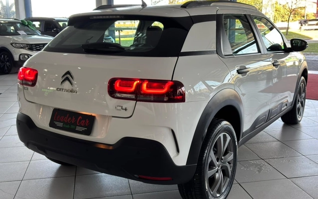 imagem-https://www.socarrao.com.br/sc-vehicle-images-prod/3505134/1787947527341-13_050512.jpg